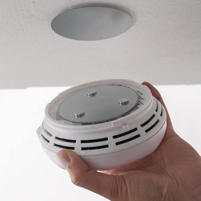 meioro Magnetic Smoke Detector Installation Tool,Quick and Easy Fastening Ceiling Mounted Kit for Smoke Alarm Ø 70mm,No Need Drill 10 Seconds Install Smoke Sensors(4 pcs)