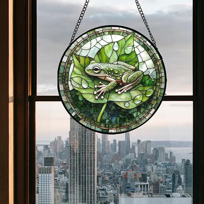CRISGIF Stained Glass Window Hanging - Cute Frog Suncatcher for Doors Garden Patio Green Leaves Sun Catchers Decor Christmas Mother's Day Birthday Gifts for Women Men Mom Nana Boy Friend 6.3 in